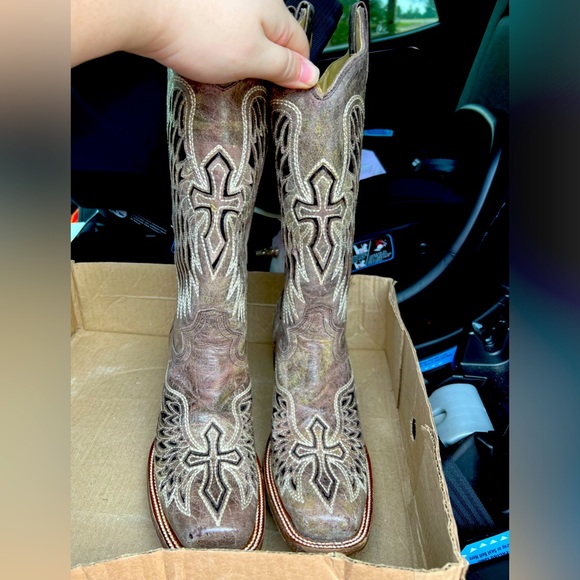 Corral Shoes - Corral Women’s Boots Cross & Wings
